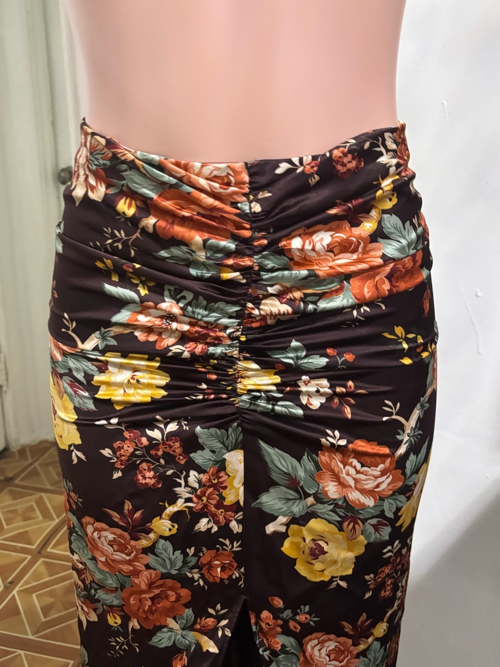 VERONICA BEARD Women’s Pixie Floral Ruched Silk Midi Skirt - Picture 7 of 16